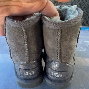 SOLD 
Toddler size 7 Uggs gray